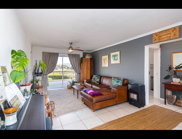 2 BEDROOM SECTIONAL TITLE SOLD IN ROYAL ASCOT